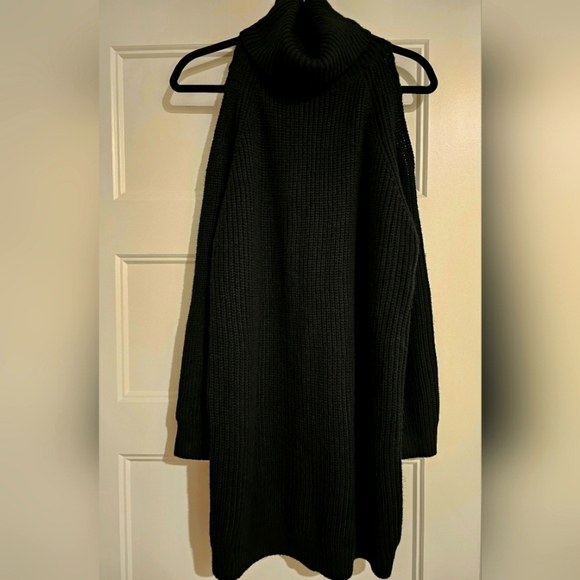 Lulus Sweaters - Lulus Black Long Sleeved Long Shaker Sweater sz medium